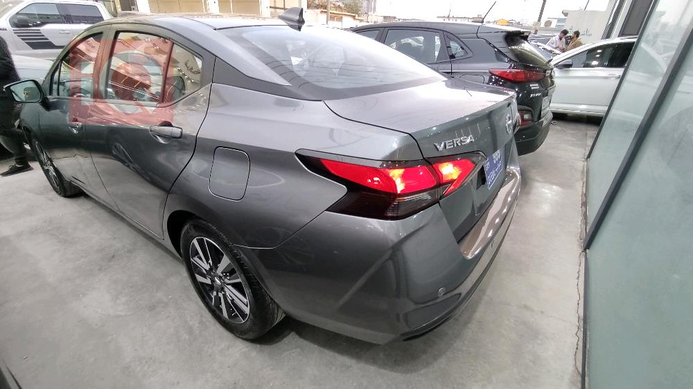 Nissan Versa
